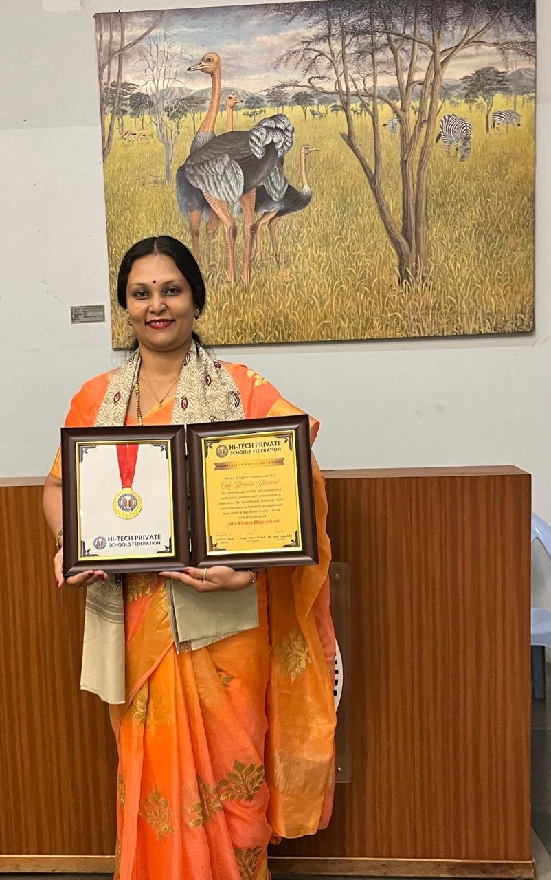 Ms. Deepthi Jaiswal with the Exemplary Teacher's Award 2025